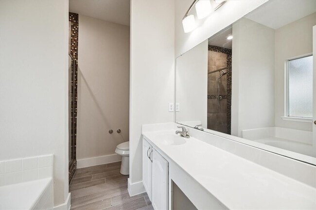 Building Photo - 22035 Holly Branch Dr