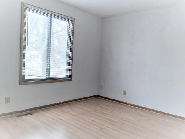Building Photo - 12333 Travois Rd