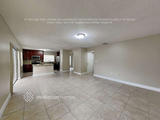 Building Photo - 14075 Langley Pl