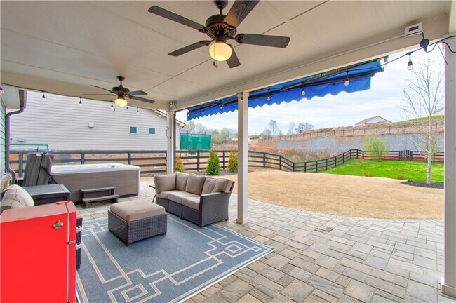 Building Photo - 409 Carmichael Cir
