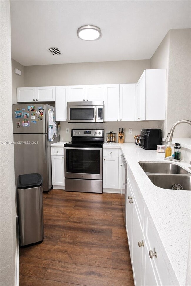 Building Photo - 16945 SW 38th St