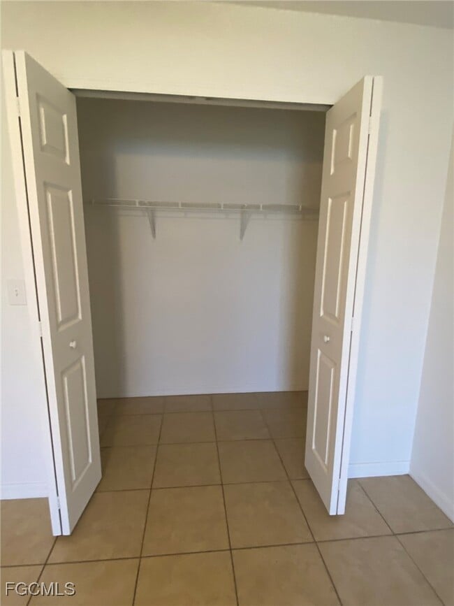 Building Photo - 1029 SE 11th St