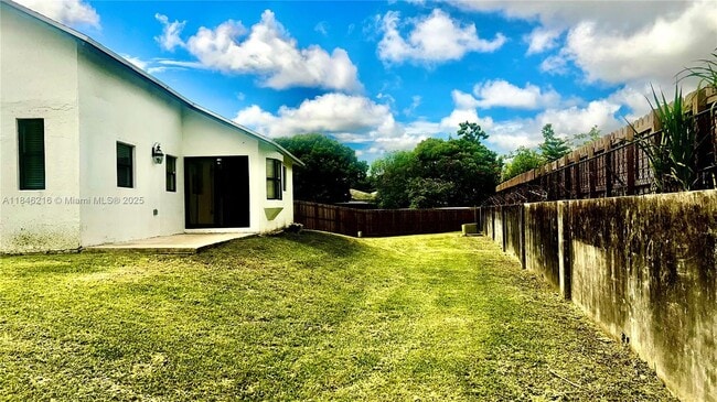 Building Photo - 13549 SW 285th Terrace