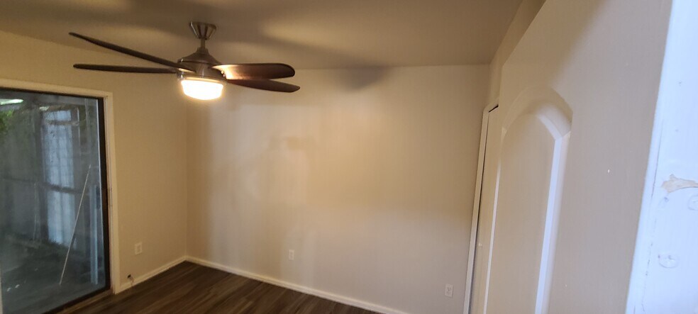 Building Photo - 8434 Garland St