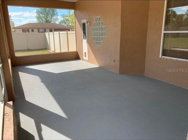 Building Photo - 2519 Tansboro Dr