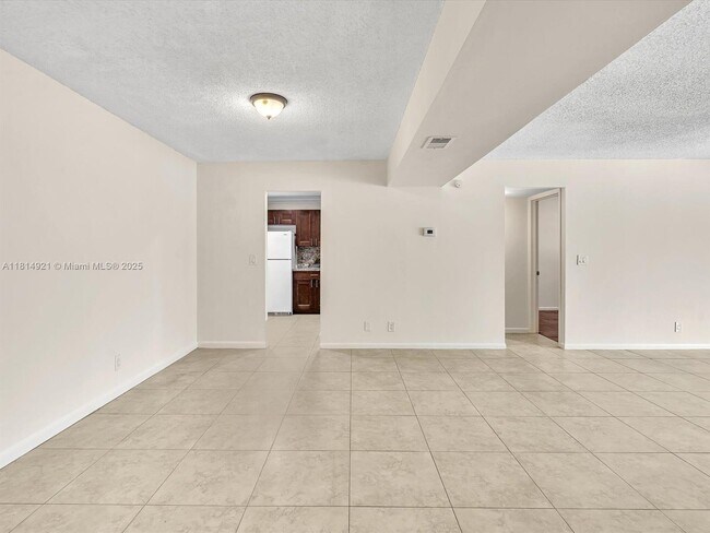 Building Photo - 614 NW 13th St