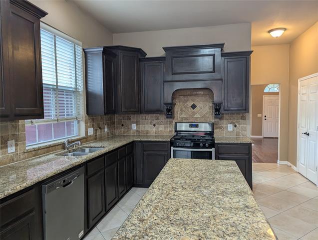 Building Photo - 8912 Smokey Dr