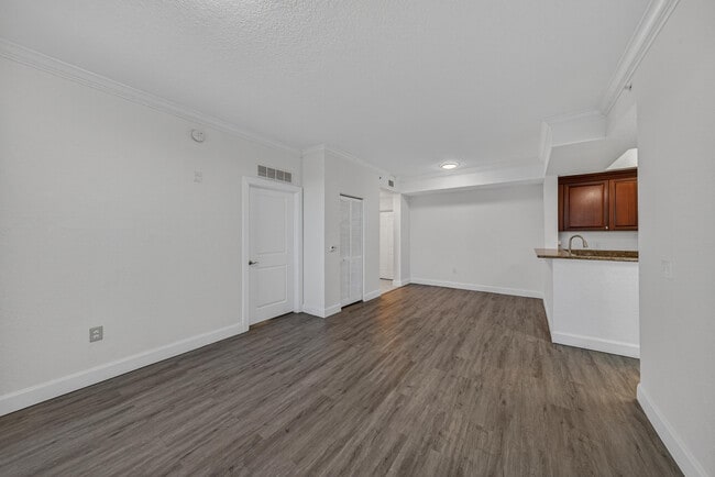 Building Photo - 1660 Renaissance Commons Blvd