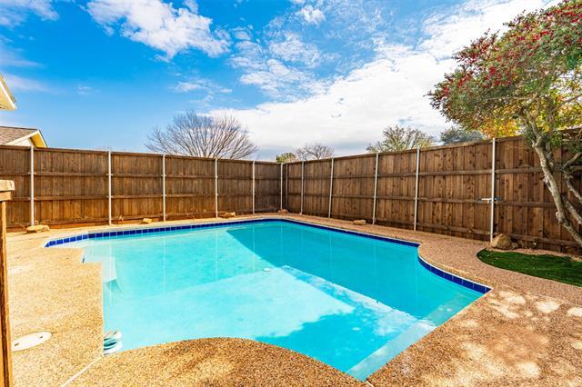 Building Photo - 8822 Miami Dr