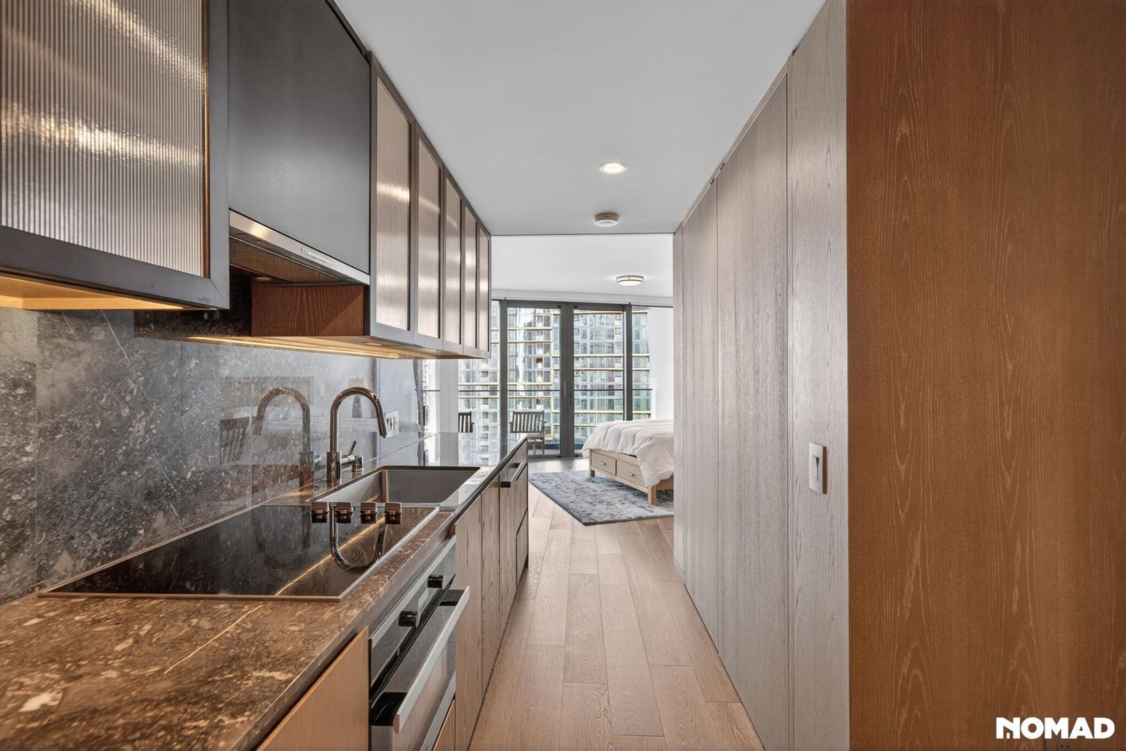 Building Photo - 1000 Auahi St