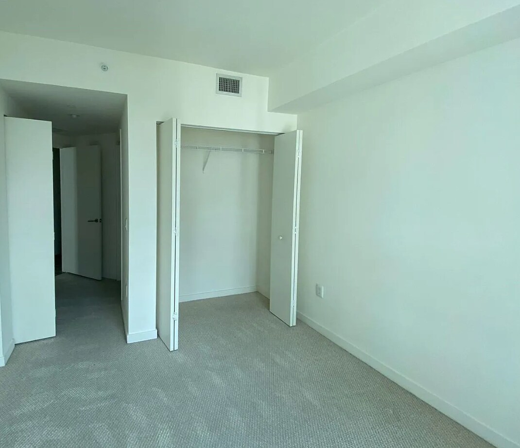 Building Photo - 1100 S Miami Ave