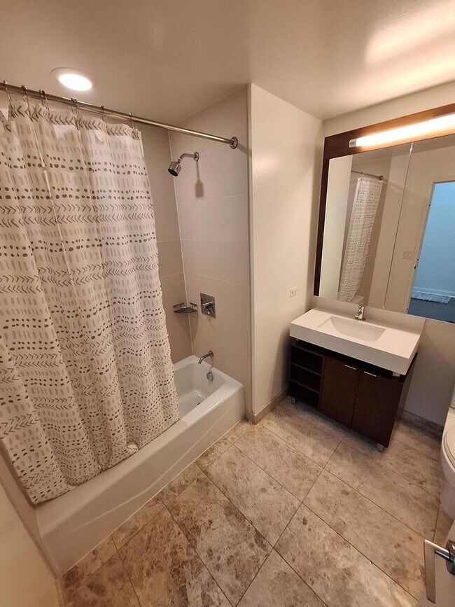 Building Photo - 500 N Lake Shore Dr