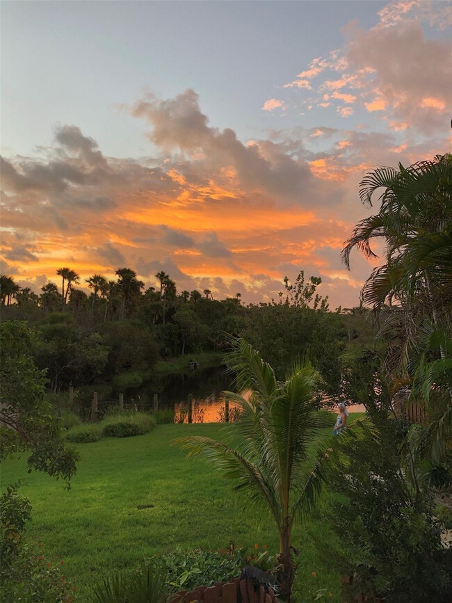 Building Photo - 5748 SE Riverboat Dr