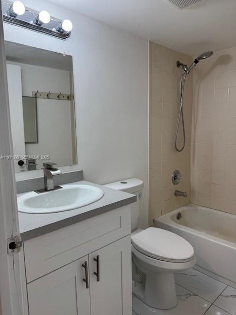 Building Photo - 2750 SW 10th Terrace