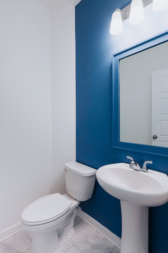 Building Photo - 216 E Allegheny Pl