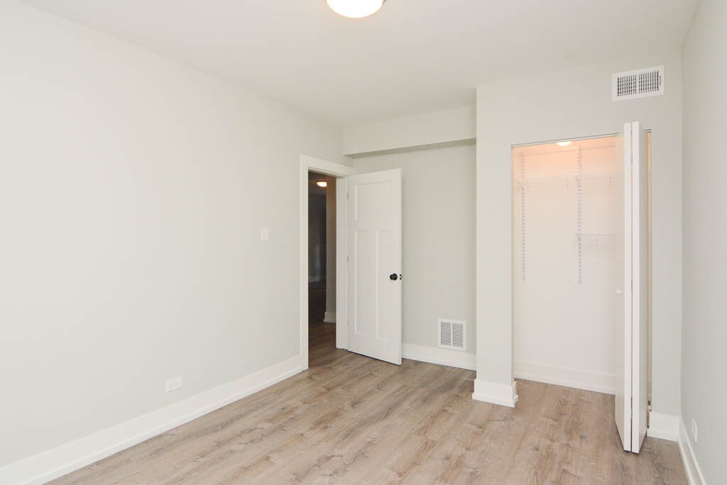 Building Photo - 1128 Maple Ave