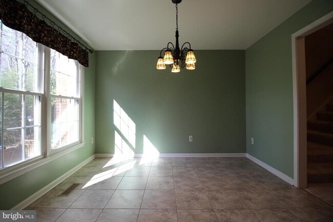 Building Photo - 3186 Cantrell Ln