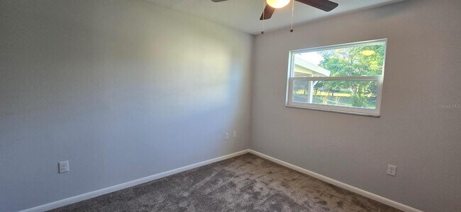 Building Photo - 29 Lake Ct Loop