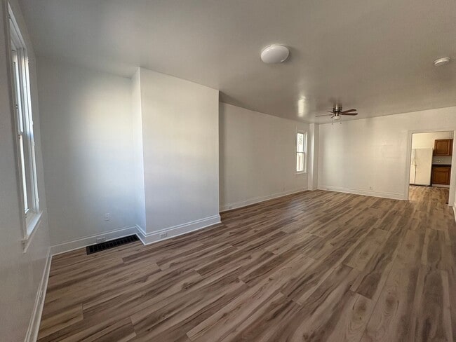Building Photo - Newly Renovated Huge 3 Bed/ 3 Bath in Charming Downtown Carlisle