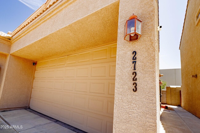 Building Photo - 2723 E Schiliro Cir