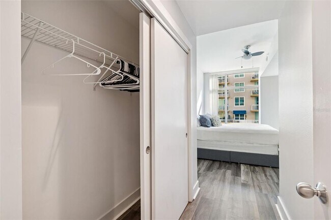 Building Photo - 1120 E Kennedy Blvd