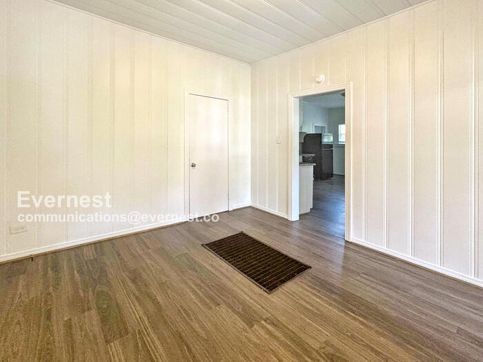 Building Photo - 253 11th Ave NE