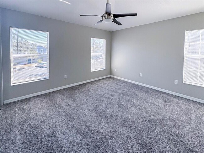 Building Photo - 12837 Kings Crossing Dr