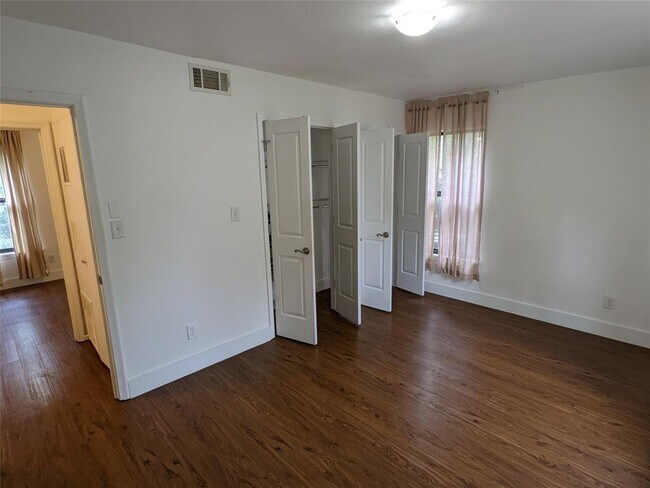 Building Photo - 1206 Marcy St