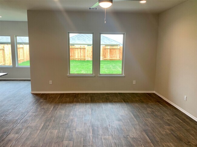 Building Photo - 4227 Isoletta Ct