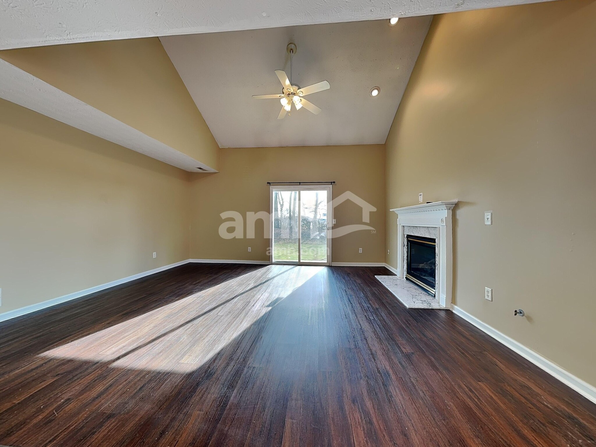 Building Photo - 1342 Shannon Ln