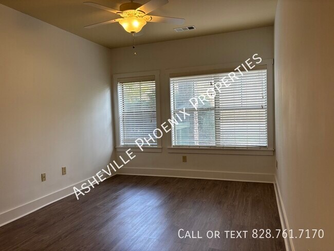 Building Photo - 9 Kenilworth Knls