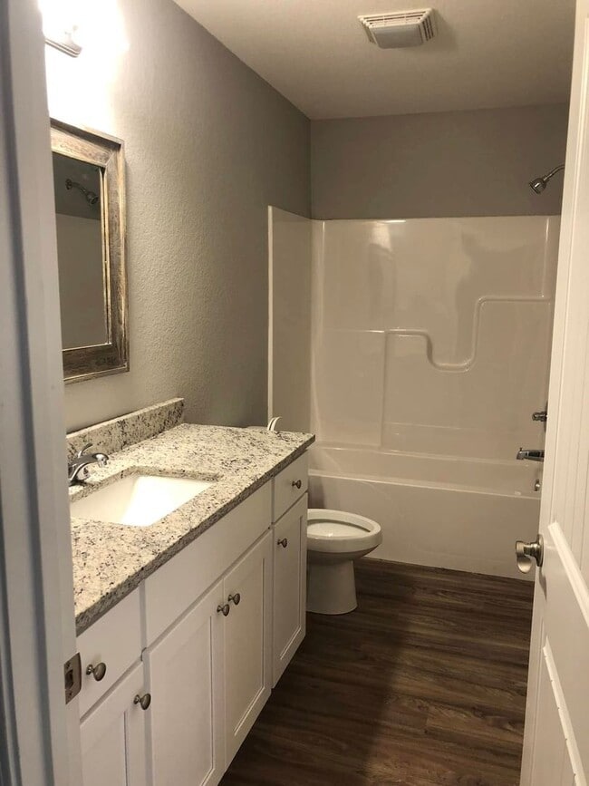 Building Photo - 1408 Rehoboth Dr