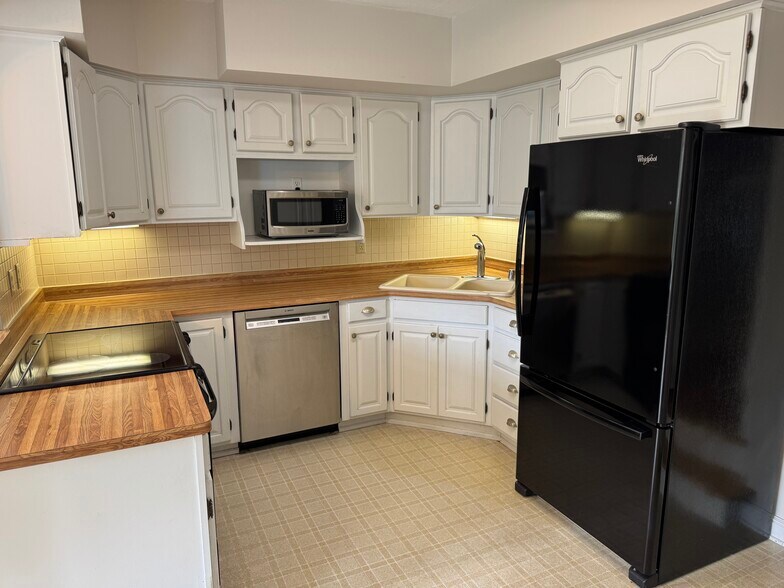 Lots of Cabinets & Appliances Included - 1631 N 69th St