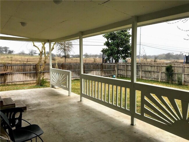 Building Photo - 15117 Bigelow Dr