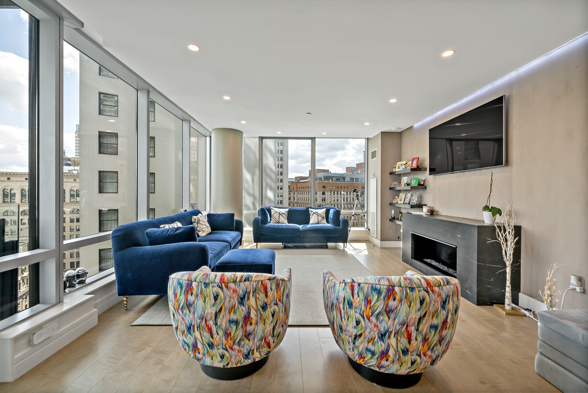 Living Room - 1414 S Penn Sq