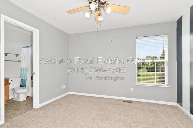 Building Photo - 2031 Avalon Mist Cir