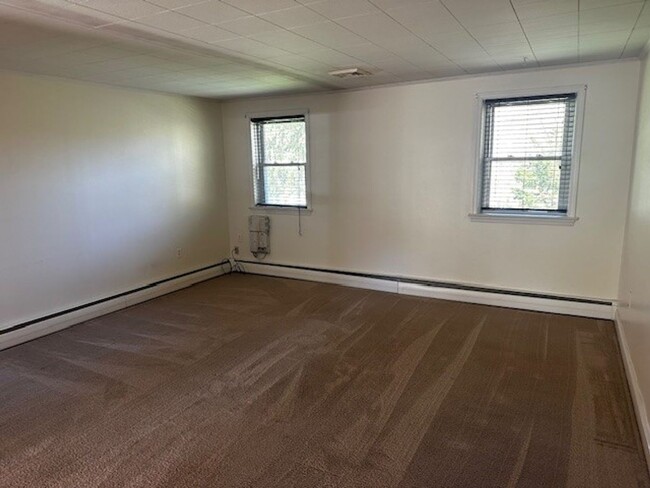 Building Photo - 1225 Caln Meetinghouse Rd
