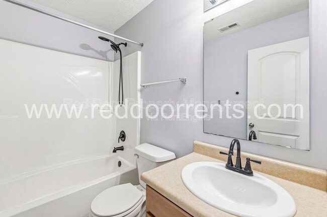 Building Photo - 7217 Burlat Ln