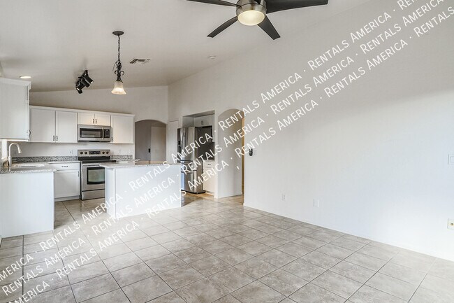 Building Photo - 12043 W Windrose Dr