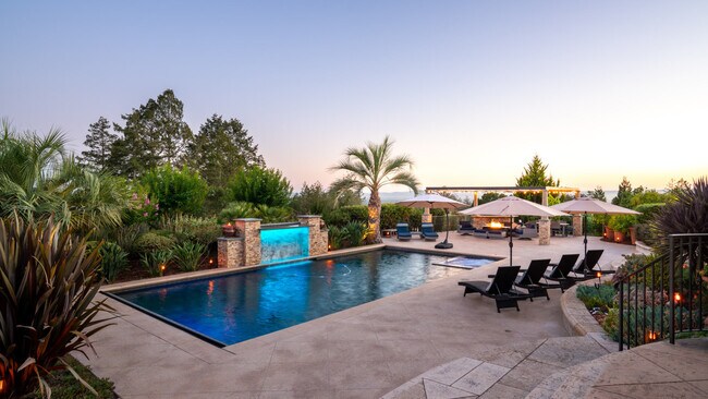 Building Photo - 3551 Kendell Hill Dr