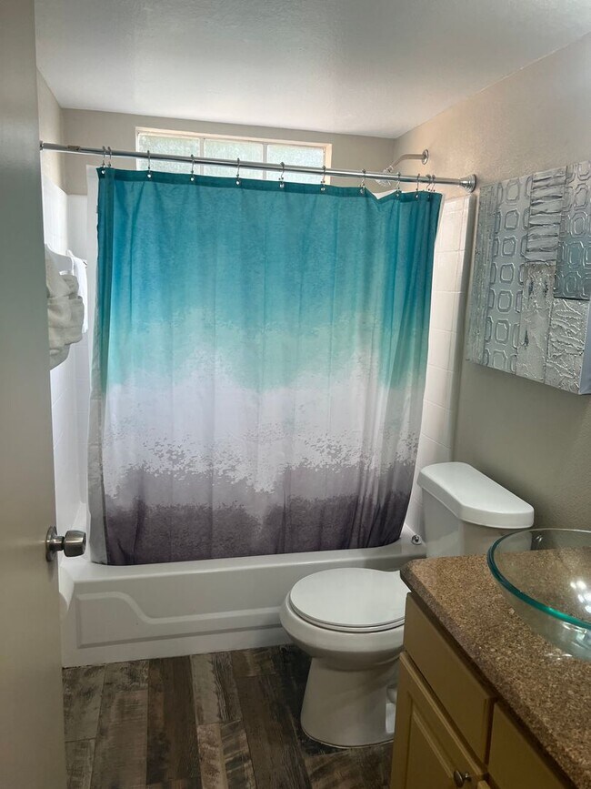 Building Photo - 2456 Sweetwater Club Cir