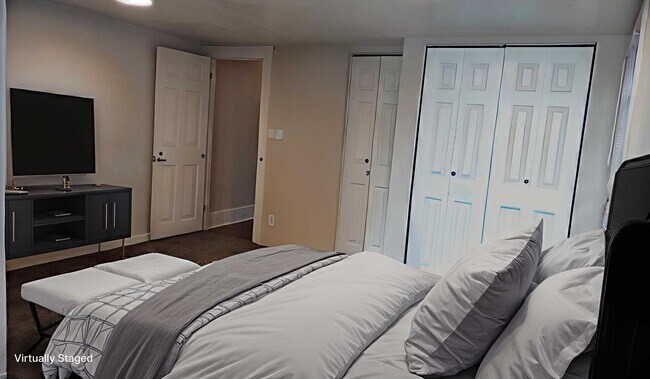 Building Photo - 521 T St