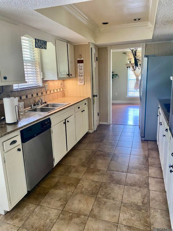 Building Photo - 3087 Farrington Dr