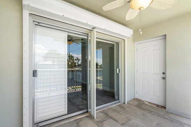 Building Photo - 629 SE 19th Ave