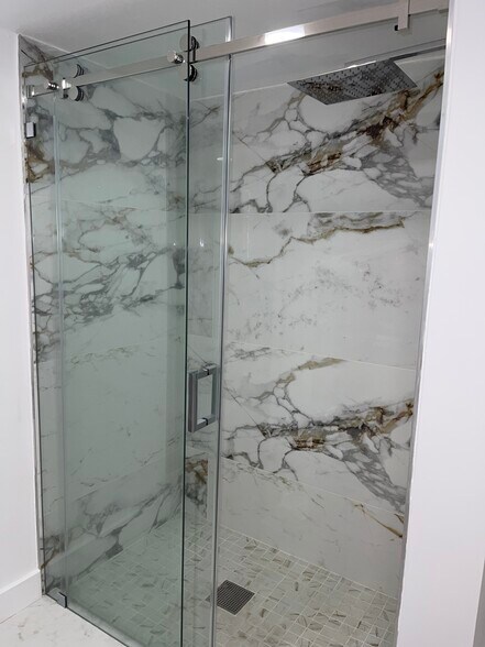 Shower - 1405 NW 121st St