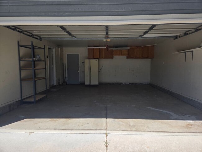 Building Photo - Pet-Friendly 3BR Home in Carson City with Yard & Modern Updates