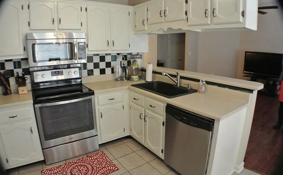Building Photo - 9067 Valkrie Ln