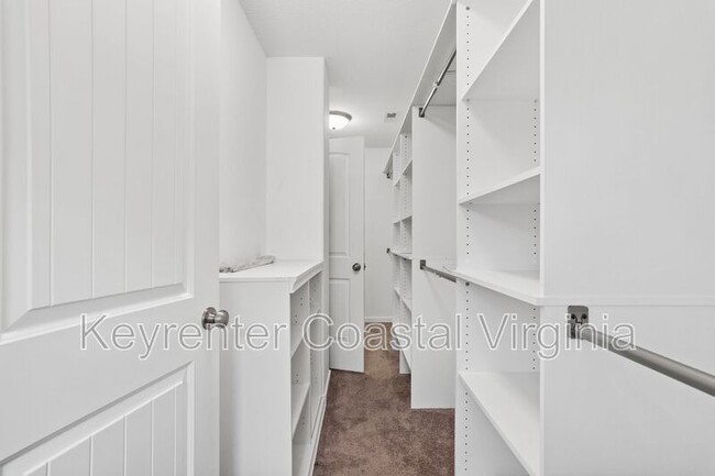 Building Photo - 1415 Waltham Ln