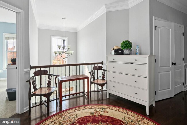 Building Photo - 42888 Southview Manor Dr