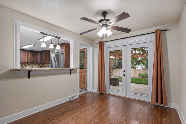 Building Photo - Charming 3-Bedroom Home – Perfect for Comf...